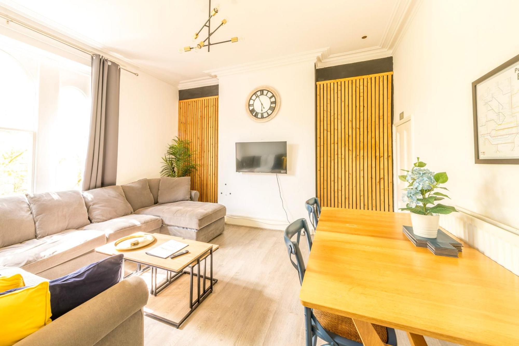 Centralised Osborne House With Free Parking By Prescott Bristol