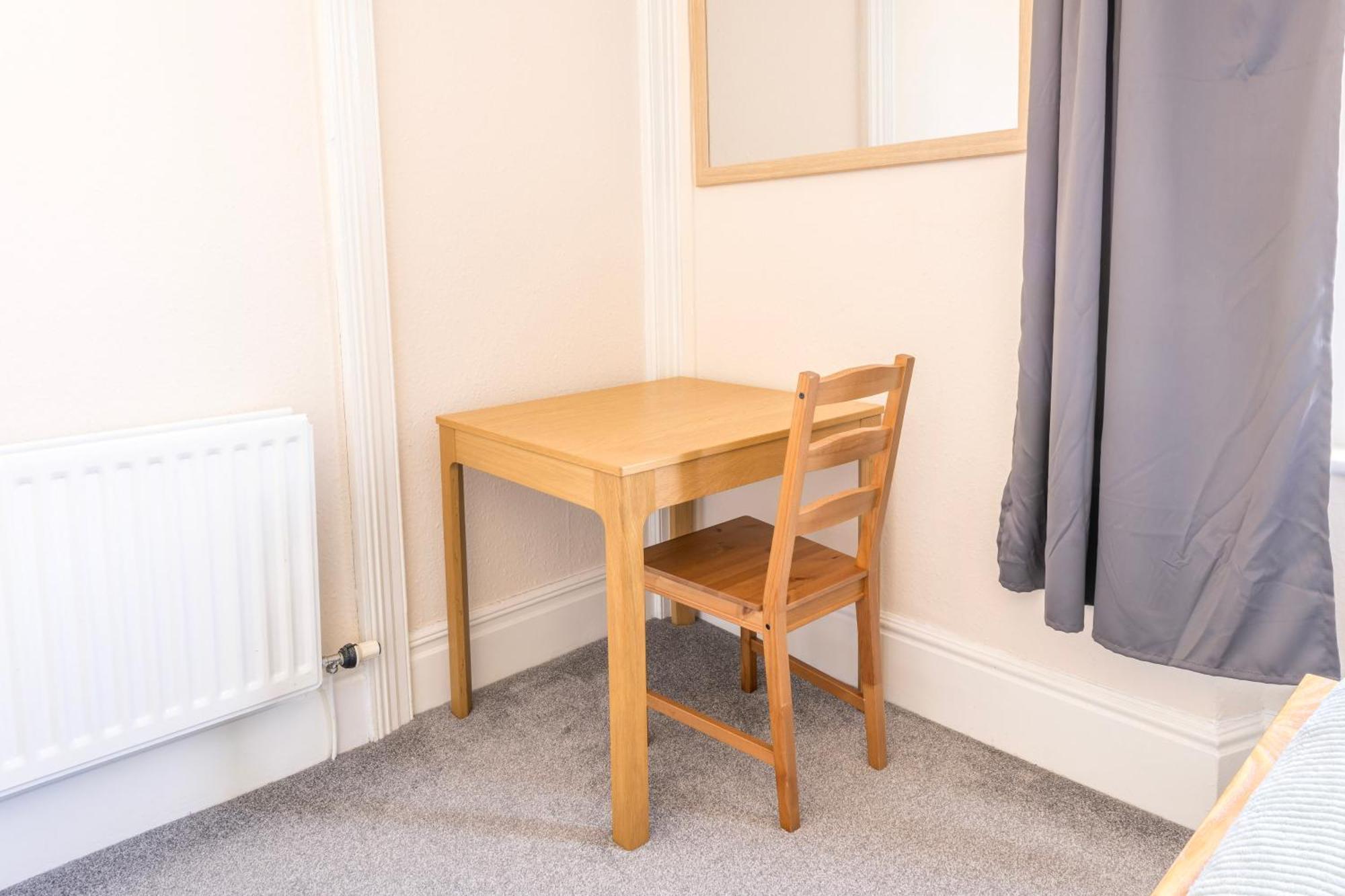 Contemporary Osborne House With Free Parking By Prescott Apartments Apartment